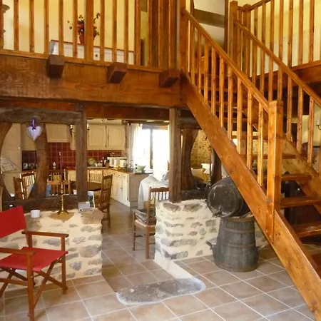La Grange Au Bouyssou Ferienhaus